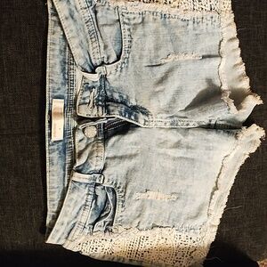 No boundaries shorts